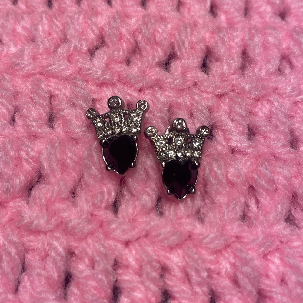 Crown-Shaped Black and Silver stud Earrings